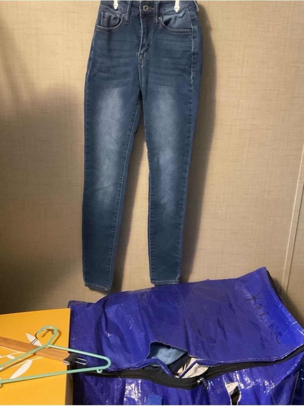 High-Rise Skinny Jeans in Mid Blue